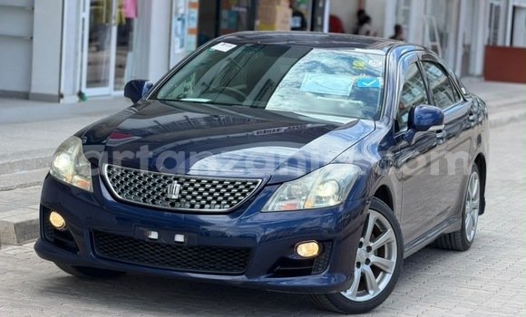 Buy Import Toyota Crown Blue Car in Dar es Salaam in Dar es Salaam Buy Import Toyota Crown Blue Car in Dar es Salaam in Dar es Salaam