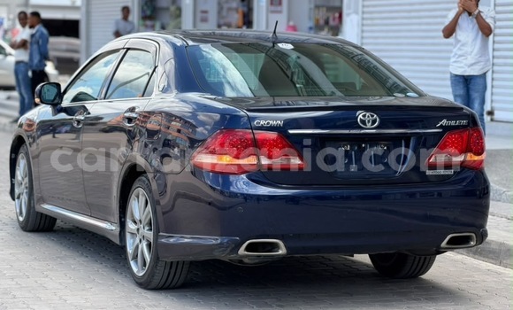 Buy Import Toyota Crown Blue Car in Dar es Salaam in Dar es Salaam Buy Import Toyota Crown Blue Car in Dar es Salaam in Dar es Salaam