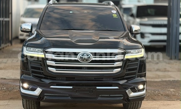 Buy Used Toyota Land Cruiser Black Car in Dar es Salaam in Dar es Salaam