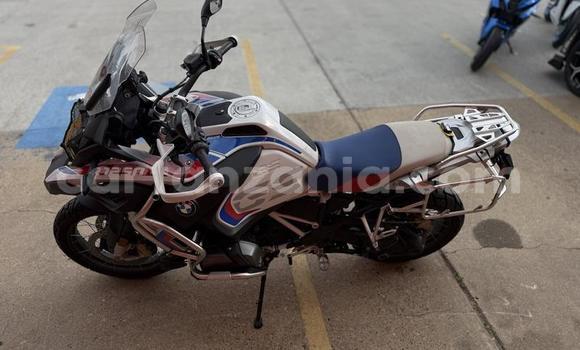 Buy Used BMW R1200GS Adventure Beige Bike in Dar es Salaam in Dar es Salaam Buy Used BMW R1200GS Adventure Beige Bike in Dar es Salaam in Dar es Salaam