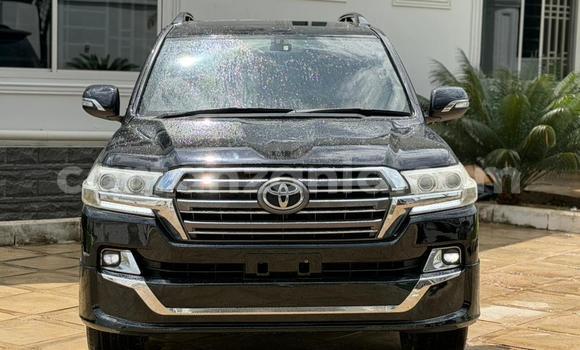 Buy Used Toyota Land Cruiser Black Car in Dar es Salaam in Dar es Salaam