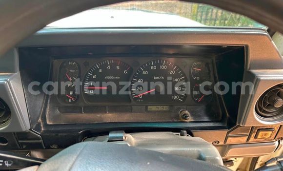 Buy Used Toyota Land Cruiser White Car in Dar es Salaam in Dar es Salaam Buy Used Toyota Land Cruiser White Car in Dar es Salaam in Dar es Salaam