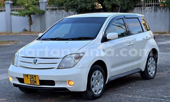 Nunua Ilio tumika Toyota IST Nyeupe Gari ndani ya Dar es Salaam nchini Dar es Salaam Nunua Ilio tumika Toyota IST Nyeupe Gari ndani ya Dar es Salaam nchini Dar es Salaam