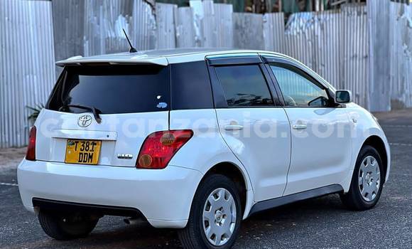 Nunua Ilio tumika Toyota IST Nyeupe Gari ndani ya Dar es Salaam nchini Dar es Salaam Nunua Ilio tumika Toyota IST Nyeupe Gari ndani ya Dar es Salaam nchini Dar es Salaam