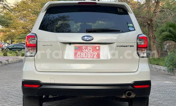 Nunua Imported Subaru Forester Nyeupe Gari ndani ya Dar es Salaam nchini Dar es Salaam Nunua Imported Subaru Forester Nyeupe Gari ndani ya Dar es Salaam nchini Dar es Salaam