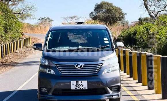Buy Used Toyota Ventury Other Car in Dar es Salaam in Dar es Salaam Buy Used Toyota Ventury Other Car in Dar es Salaam in Dar es Salaam