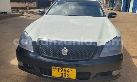 Buy Used Toyota Crown Other Car in Dar es Salaam in Dar es Salaam Buy Used Toyota Crown Other Car in Dar es Salaam in Dar es Salaam
