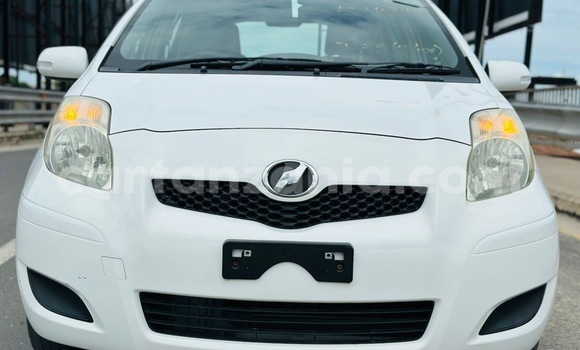Buy Import Toyota Vitz White Car in Dar es Salaam in Dar es Salaam Buy Import Toyota Vitz White Car in Dar es Salaam in Dar es Salaam