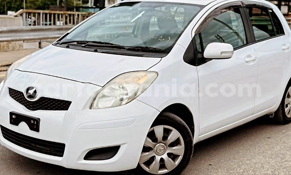 Buy Import Toyota Vitz White Car in Dar es Salaam in Dar es Salaam Buy Import Toyota Vitz White Car in Dar es Salaam in Dar es Salaam