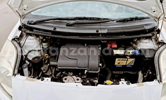 Buy Import Toyota Vitz White Car in Dar es Salaam in Dar es Salaam Buy Import Toyota Vitz White Car in Dar es Salaam in Dar es Salaam