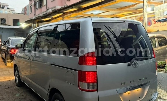 Buy Import Toyota Noah Silver Car in Dar es Salaam in Dar es Salaam Buy Import Toyota Noah Silver Car in Dar es Salaam in Dar es Salaam