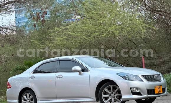 Buy Used Toyota Crown Silver Car in Dar es Salaam in Dar es Salaam Buy Used Toyota Crown Silver Car in Dar es Salaam in Dar es Salaam