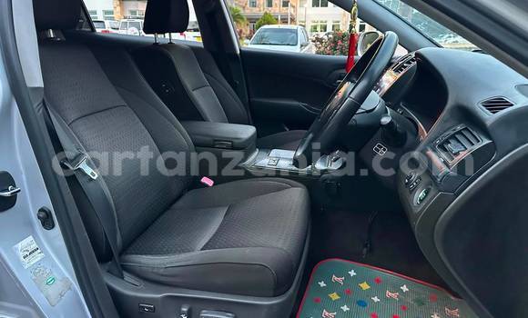 Buy Used Toyota Crown Silver Car in Dar es Salaam in Dar es Salaam Buy Used Toyota Crown Silver Car in Dar es Salaam in Dar es Salaam