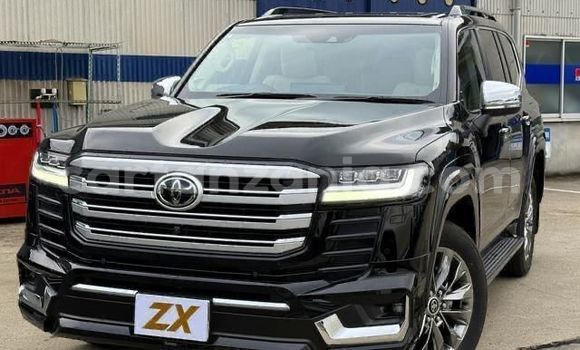 Buy Used Toyota Land Cruiser Black Car in Dar es Salaam in Dar es Salaam
