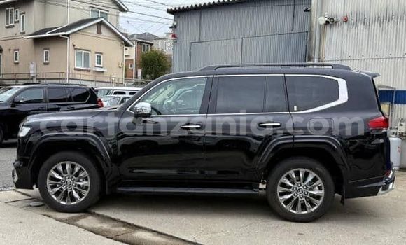 Nunua Ilio tumika Toyota Land Cruiser Nyeusi Gari ndani ya Dar es Salaam nchini Dar es Salaam Nunua Ilio tumika Toyota Land Cruiser Nyeusi Gari ndani ya Dar es Salaam nchini Dar es Salaam