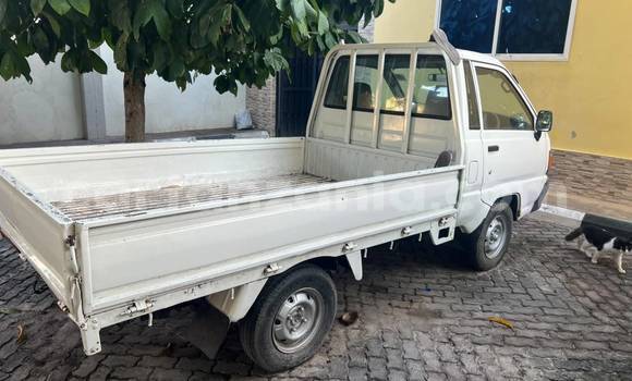 Buy Used Toyota Town Ace White Car in Dar es Salaam in Dar es Salaam