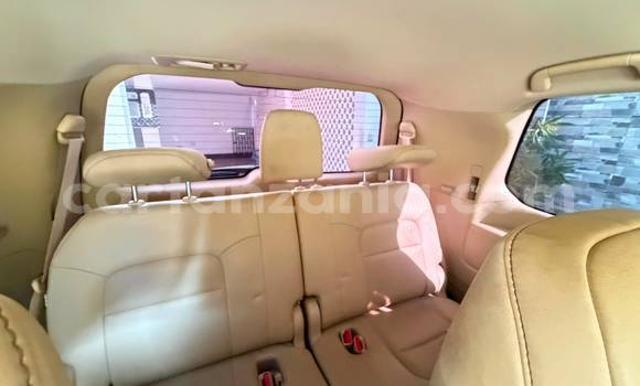 Buy Used Toyota Land Cruiser White Car in Dar es Salaam in Dar es Salaam Buy Used Toyota Land Cruiser White Car in Dar es Salaam in Dar es Salaam