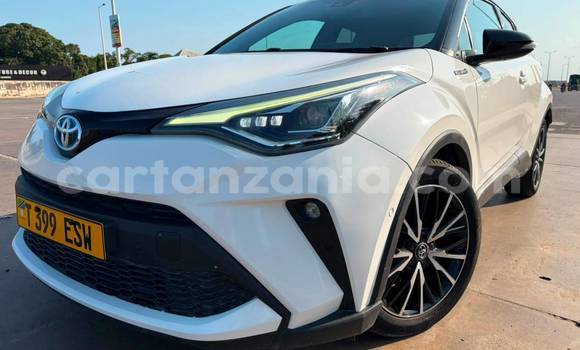 Buy Used Toyota C-HR White Car in Dar es Salaam in Dar es Salaam Buy Used Toyota C-HR White Car in Dar es Salaam in Dar es Salaam