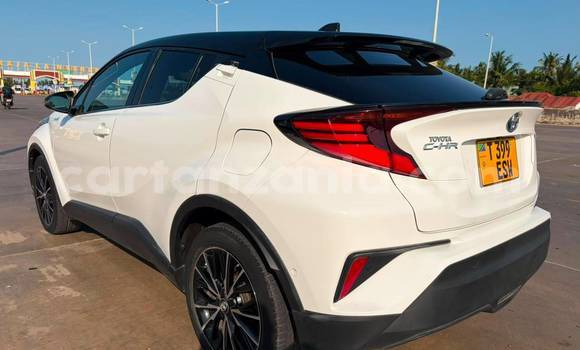 Buy Used Toyota C-HR White Car in Dar es Salaam in Dar es Salaam Buy Used Toyota C-HR White Car in Dar es Salaam in Dar es Salaam