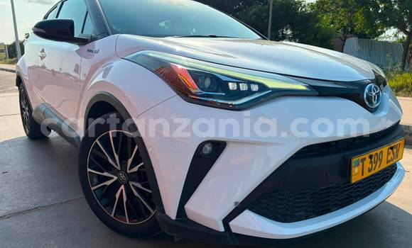 Buy Used Toyota C-HR White Car in Dar es Salaam in Dar es Salaam Buy Used Toyota C-HR White Car in Dar es Salaam in Dar es Salaam
