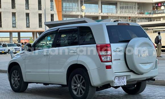 Buy Import Suzuki Escudo White Car in Dar es Salaam in Dar es Salaam Buy Import Suzuki Escudo White Car in Dar es Salaam in Dar es Salaam
