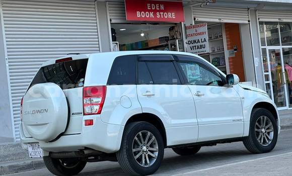 Buy Import Suzuki Escudo White Car in Dar es Salaam in Dar es Salaam Buy Import Suzuki Escudo White Car in Dar es Salaam in Dar es Salaam