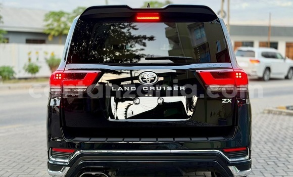 Buy Import Toyota Land Cruiser Black Car in Dar es Salaam in Dar es Salaam Buy Import Toyota Land Cruiser Black Car in Dar es Salaam in Dar es Salaam