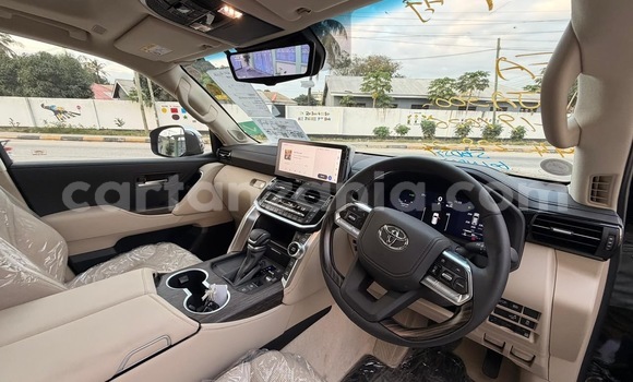 Buy Import Toyota Land Cruiser Black Car in Dar es Salaam in Dar es Salaam Buy Import Toyota Land Cruiser Black Car in Dar es Salaam in Dar es Salaam