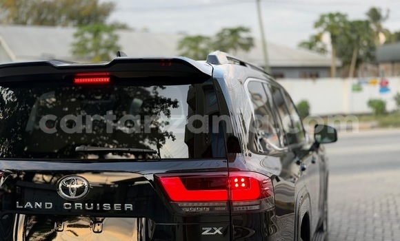 Buy Import Toyota Land Cruiser Black Car in Dar es Salaam in Dar es Salaam Buy Import Toyota Land Cruiser Black Car in Dar es Salaam in Dar es Salaam