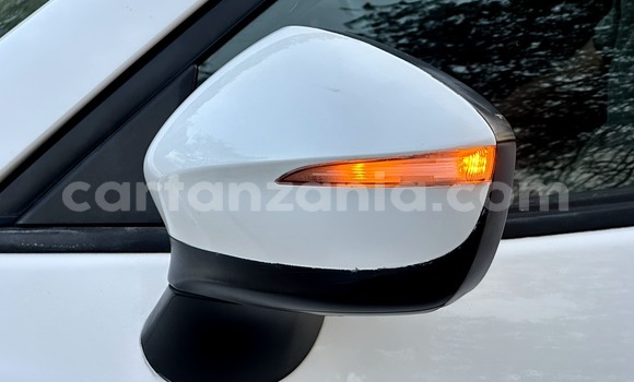 Buy Import Mazda CX-5 White Car in Dar es Salaam in Dar es Salaam Buy Import Mazda CX-5 White Car in Dar es Salaam in Dar es Salaam