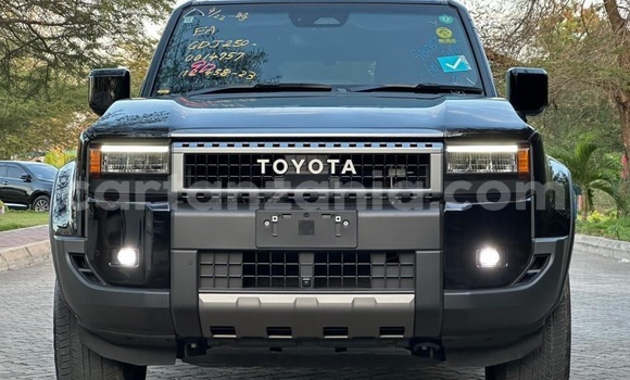 Nunua Imported Toyota Land Cruiser Prado Nyeusi Gari ndani ya Dar es Salaam nchini Dar es Salaam