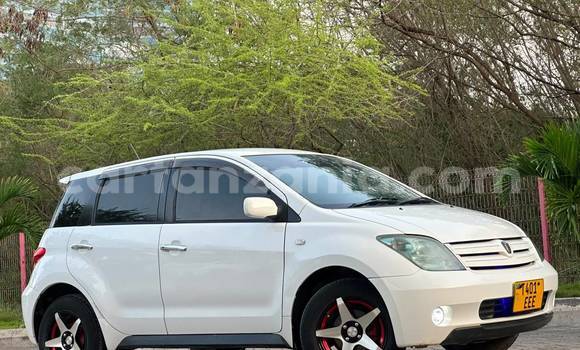 Buy Used Toyota IST White Car in Ilala in Dar es Salaam Buy Used Toyota IST White Car in Ilala in Dar es Salaam