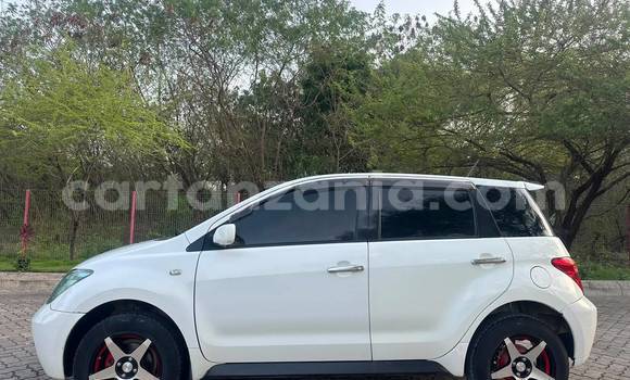 Buy Used Toyota IST White Car in Ilala in Dar es Salaam Buy Used Toyota IST White Car in Ilala in Dar es Salaam