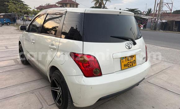 Nunua Ilio tumika Toyota IST Nyeupe Gari ndani ya Dar es Salaam nchini Dar es Salaam Nunua Ilio tumika Toyota IST Nyeupe Gari ndani ya Dar es Salaam nchini Dar es Salaam
