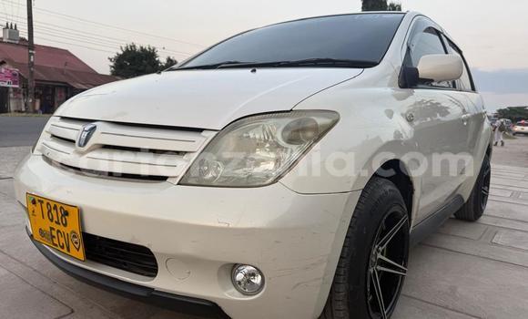 Buy Used Toyota IST White Car in Dar es Salaam in Dar es Salaam Buy Used Toyota IST White Car in Dar es Salaam in Dar es Salaam