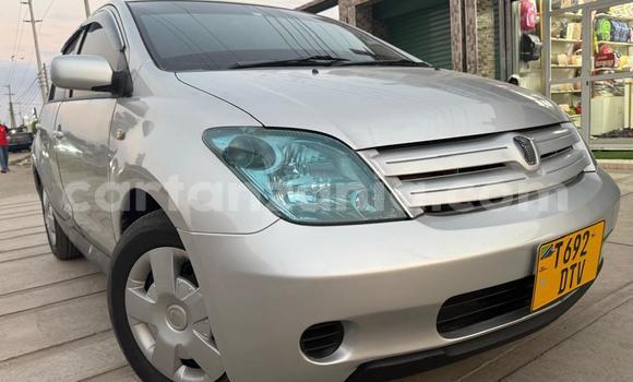 Buy Used Toyota IST Silver Car in Dar es Salaam in Dar es Salaam Buy Used Toyota IST Silver Car in Dar es Salaam in Dar es Salaam
