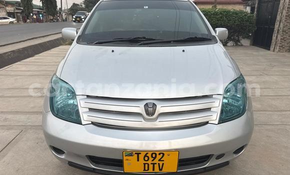 Buy Used Toyota IST Silver Car in Dar es Salaam in Dar es Salaam Buy Used Toyota IST Silver Car in Dar es Salaam in Dar es Salaam