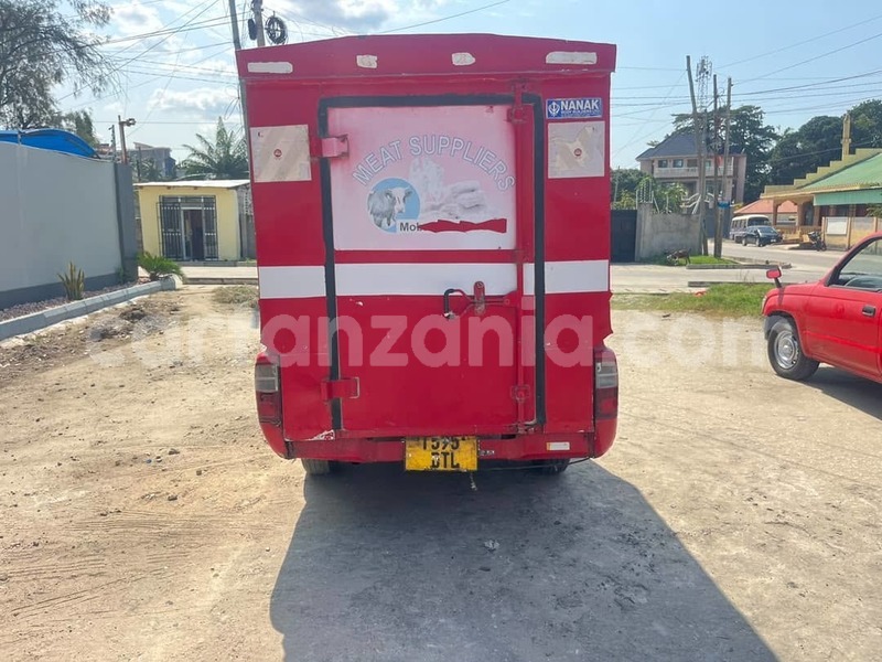 Big with watermark toyota hilux dar es salaam dar es salaam 34133