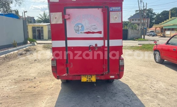 Buy Used Toyota Hilux Red Car in Dar es Salaam in Dar es Salaam Buy Used Toyota Hilux Red Car in Dar es Salaam in Dar es Salaam