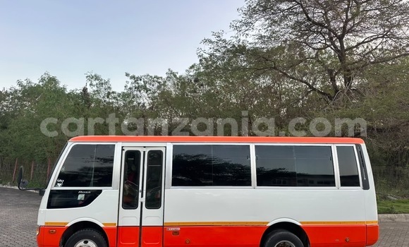 Buy Used Mitsubishi Rossa Other Truck in Dar es Salaam in Dar es Salaam Buy Used Mitsubishi Rossa Other Truck in Dar es Salaam in Dar es Salaam
