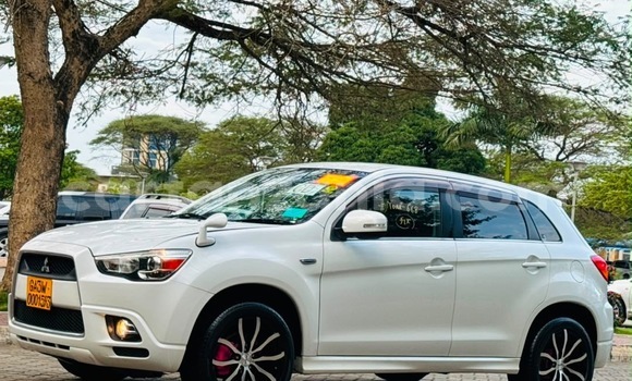 Buy Import Mitsubishi RVR White Car in Dar es Salaam in Dar es Salaam Buy Import Mitsubishi RVR White Car in Dar es Salaam in Dar es Salaam