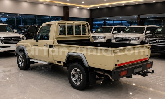 Buy Import Toyota Land Cruiser Other Car in Dar es Salaam in Dar es Salaam Buy Import Toyota Land Cruiser Other Car in Dar es Salaam in Dar es Salaam