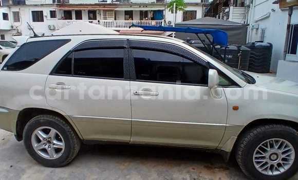Buy Used Toyota Harrier White Car in Dar es Salaam in Dar es Salaam Buy Used Toyota Harrier White Car in Dar es Salaam in Dar es Salaam