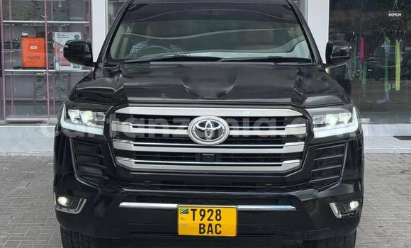 Buy Used Toyota Land Cruiser Black Car in Dar es Salaam in Dar es Salaam