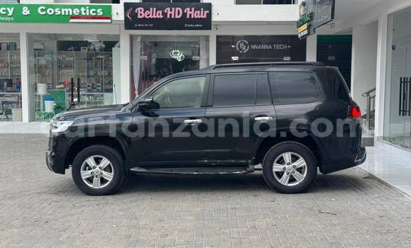 Buy Used Toyota Land Cruiser Black Car in Dar es Salaam in Dar es Salaam Buy Used Toyota Land Cruiser Black Car in Dar es Salaam in Dar es Salaam