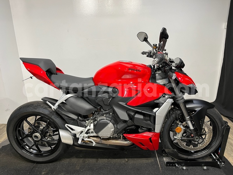 Big with watermark ducati streetfighter arusha arusha 34164