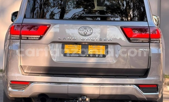 Buy Import Toyota Land Cruiser Silver Car in Dar es Salaam in Dar es Salaam Buy Import Toyota Land Cruiser Silver Car in Dar es Salaam in Dar es Salaam