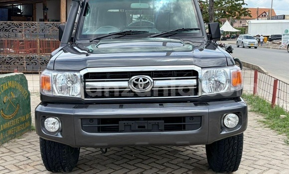 Buy Used Toyota Land Cruiser Other Car in Dar es Salaam in Dar es Salaam