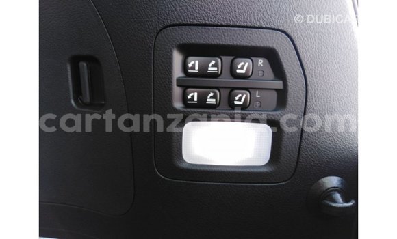 Nunua Imported Lexus LX Nyeusi Gari ndani ya Import - Dubai nchini Arusha Nunua Imported Lexus LX Nyeusi Gari ndani ya Import - Dubai nchini Arusha