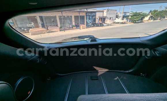 Nunua Ilio tumika Toyota Harrier Nyeupe Gari ndani ya Dar es Salaam nchini Dar es Salaam Nunua Ilio tumika Toyota Harrier Nyeupe Gari ndani ya Dar es Salaam nchini Dar es Salaam